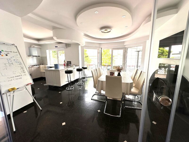 Militari, Uverturii, oportunitate, vila exclusivista, piscina, 1.100 teren