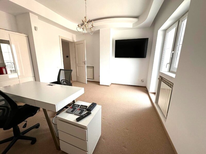 Militari, Uverturii, oportunitate, vila exclusivista, piscina, 1.100 teren